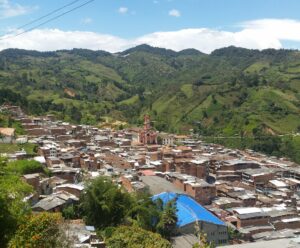 LA HISTORIA DE GRANADA, UN CUENTO Y UN POEMA.