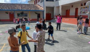 La Fundación Colombia somos todos de James Rodríguez y Comfama lideran proyectos con niños granadinos.
