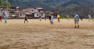 Los domingos de fútbol se disfrutan en familia con el torneo granadino.