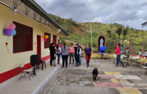 Comunidad de Reyes se prepara para festejar los 115 años de la escuela de la vereda.